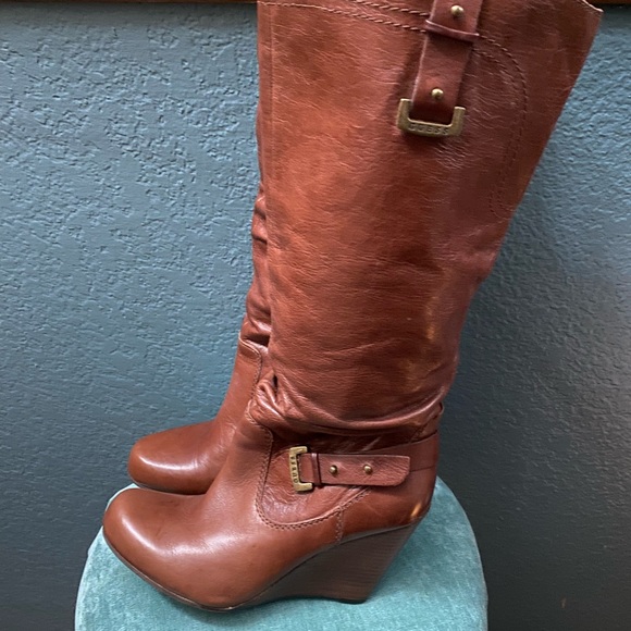 Guess Boots - Picture 1 of 4